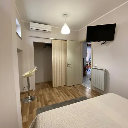 Apartment Tyttyhouse *